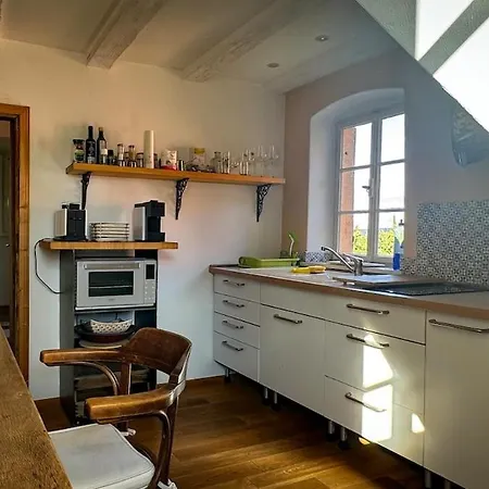 Alte Schulhaus Am Schlossberg Apartment *