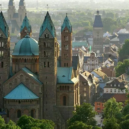 Alte Schulhaus Am Schlossberg Neustadt an der Weinstrasse